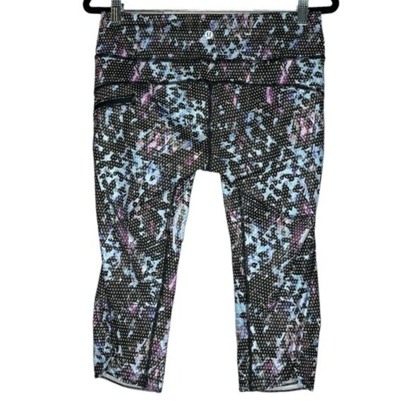 Lululemon Top Speed Cropped Floral Leggings Size 8 - Picture 7 of 16